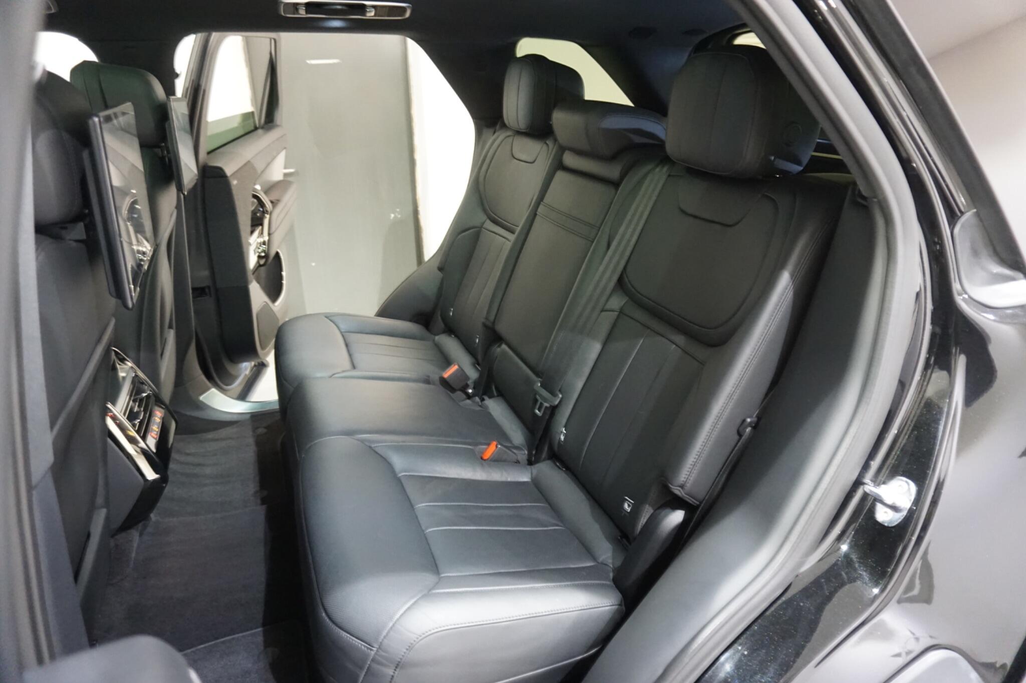 Land Rover Range Rover Sport 3.0 D300 MHEV Dynamic SE SUV 5dr Diesel Auto 4WD Euro 6 (s/s) (300 ps)